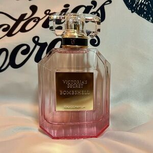 Victoria’s Secret  3.4 oz Bombshell Eau de Parfum, BNWOB